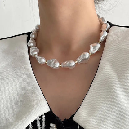 Baroque Pearl Buckle Necklace